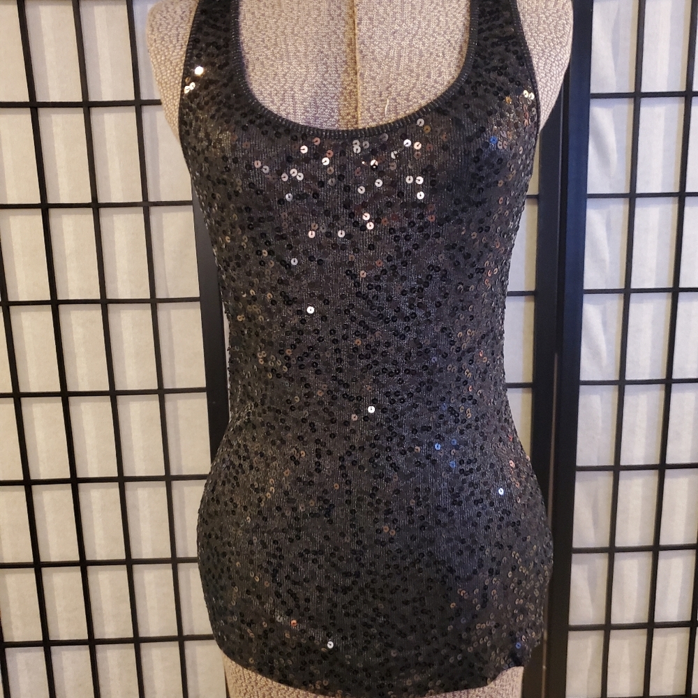 Sleeveless top
